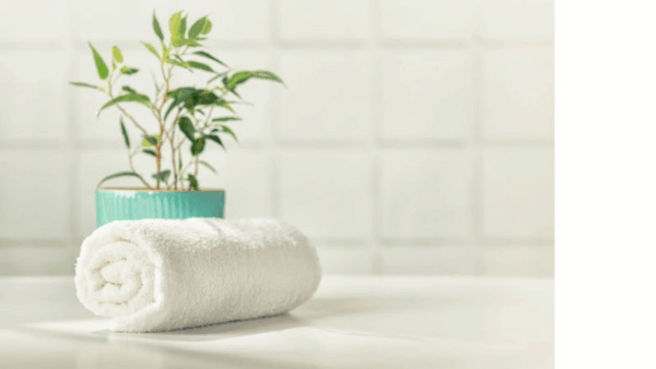 【簡単】3分で変わる！顔のむくみをスッキリさせる方法