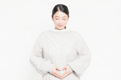お腹を冷やさない習慣 〜子宮・腸を守る、夏のやさしい温活〜